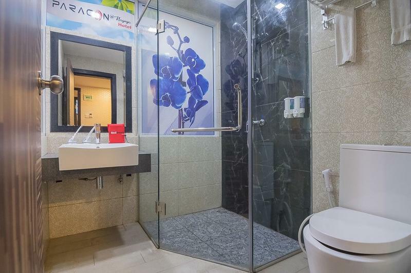 Hotel Reddoorz Near Nagoya Hill à Batam Extérieur photo